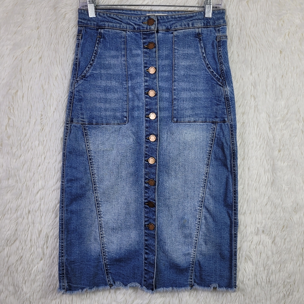 Black Label by C'est Toi Medium Light‎ Wash Button Front Denim Midi Skirt